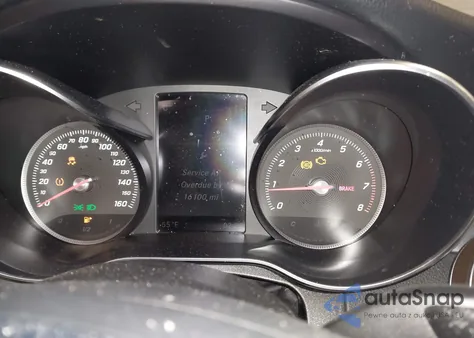 2018 Mercedes-Benz C 300 4Matic z USA, uszkodzony, nr VIN WDDWF4KB0JR393774